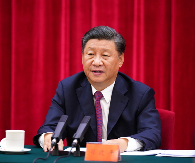 2020年9月3日下午，中共中央、國(guó)務(wù)院、中央軍委在北京人民大會(huì)堂舉行座談會(huì)，紀(jì)念中國(guó)人民抗日戰(zhàn)爭(zhēng)暨世界反法西斯戰(zhàn)爭(zhēng)勝利75周年。中共中央總書(shū)記、國(guó)家主席、中央軍委主席習(xí)近平出席座談會(huì)并發(fā)表重要講話。新華社記者 謝環(huán)馳 攝
